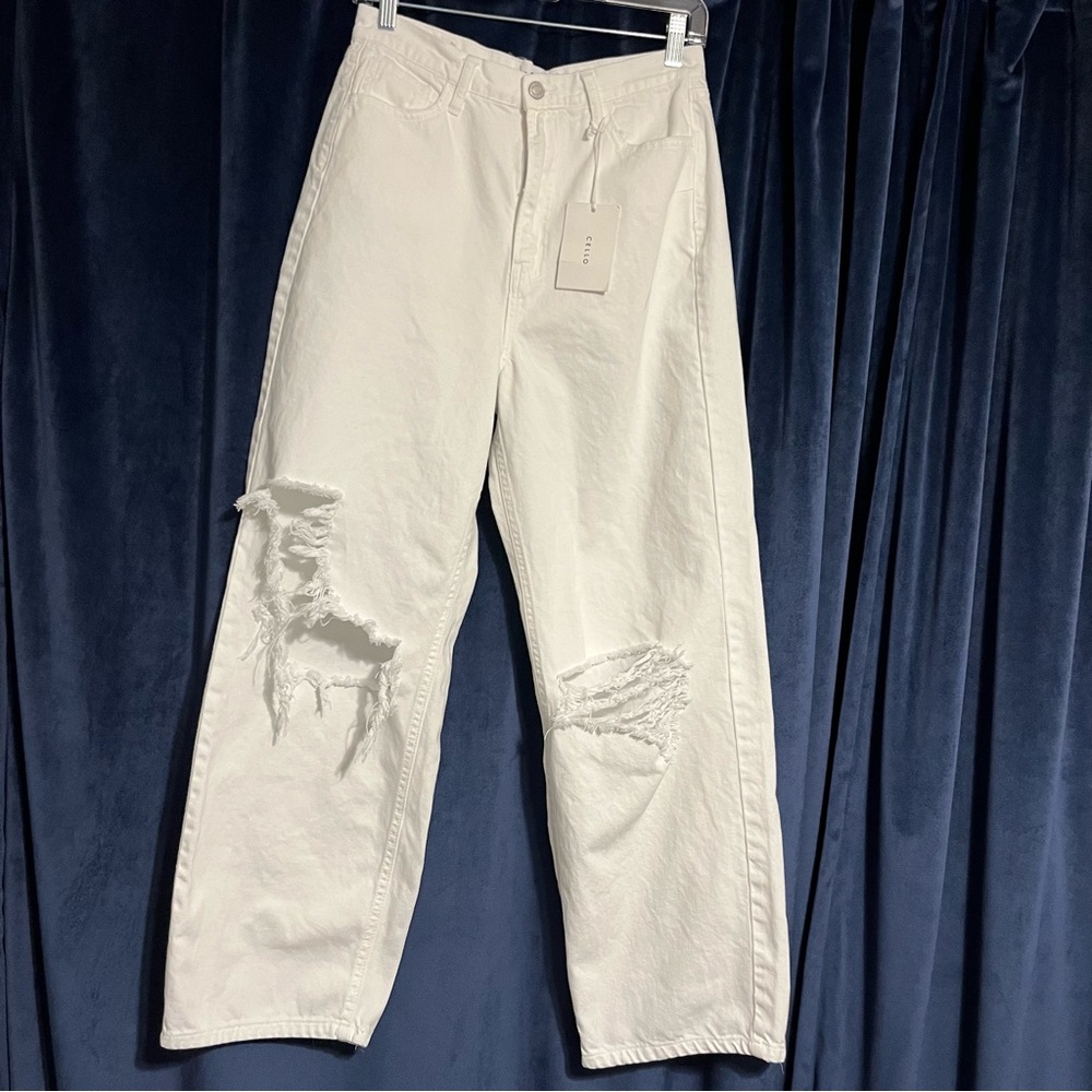 Cello White Distressed Knee 90’s Baggy Wide Leg Jeans NWT